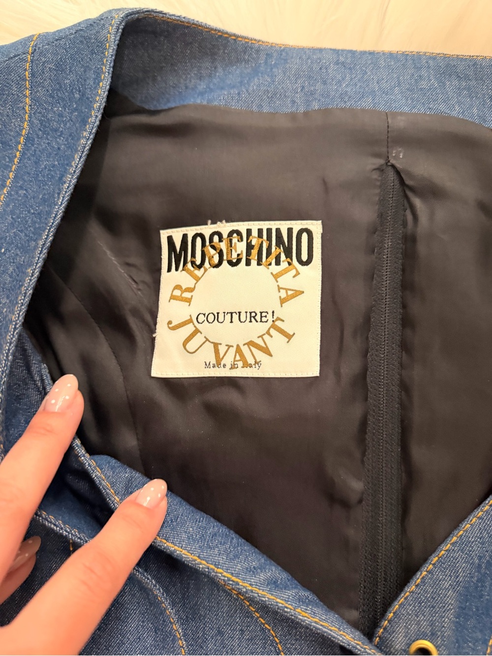 Vintage Moschino corset - Picture 2 of 3